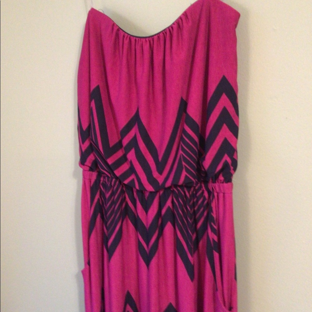 SOLD ***MAXI DRESS Three Pink Hearts Gorgeous! ❤️ EUC Size Medium